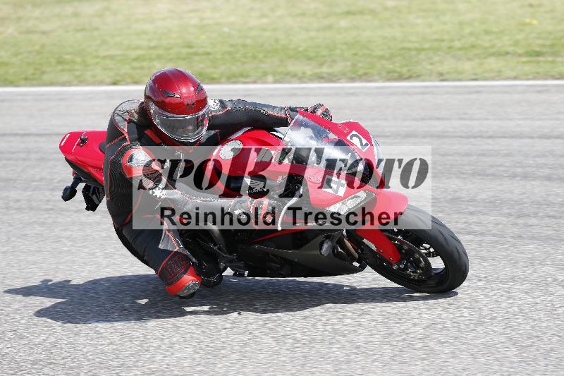 /Archiv-2025/09 22.04.2025 Cornu Master School ADR/rot-rouge/42